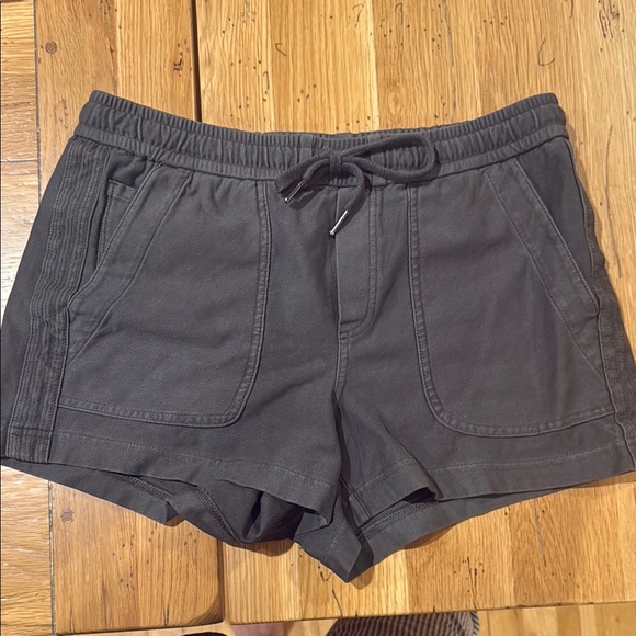 Athleta Farallon Shorts - Picture 1 of 8